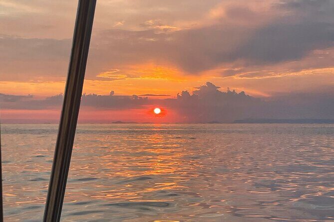 2-Hour Sorrento Coast Sunset Cruise with Dinner Experience - The Coastline Highlights: Joanna Queen, Puolo Bay, and Punta Lagno
