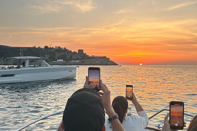 3-Hour Private Sunset Boat Tour in Sorrento - What’s included onboard (and how to make the most of it)