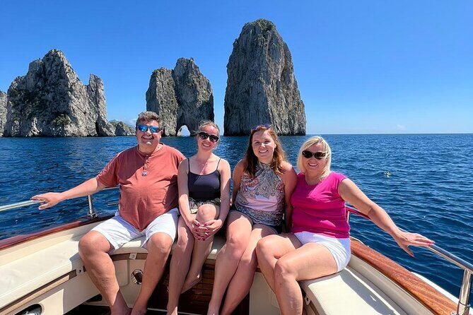 3 Hours Private Boat Tour of Capri with Pasta and Prosecco - Where you’ll start and how the timing feels on the water