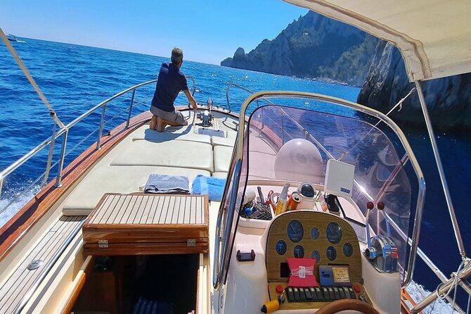 3 Hours Private Capri by Boat for Couples - I Faraglioni and the Natural Arch: iconic rocks at boat speed