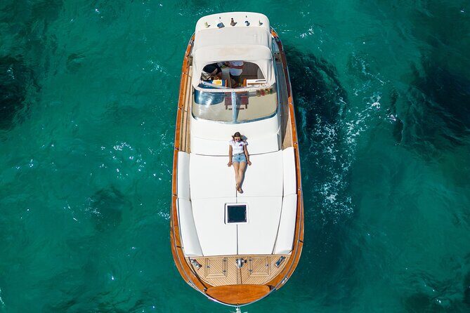4 Hours Private Boat Tour of Capri - A private Capri boat tour that feels like a plan, not a scramble