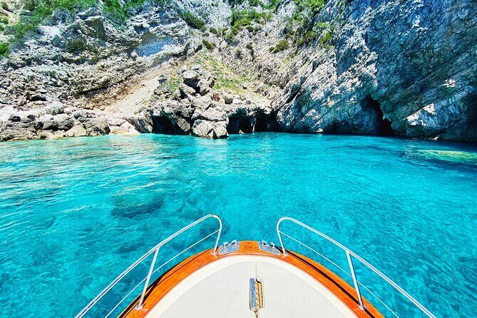 4 Hours Private Boat Tour of Capri - Meeting point: start at Let it Be CapriLo Zodiaco and keep the day smooth
