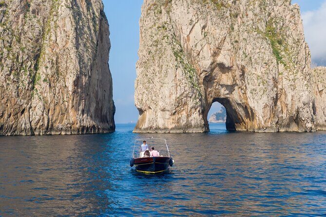 4 Hours Private Boat Tour of Capri - Stop 2: Grotta Verde (30 minutes) for one of Capri’s best color moments