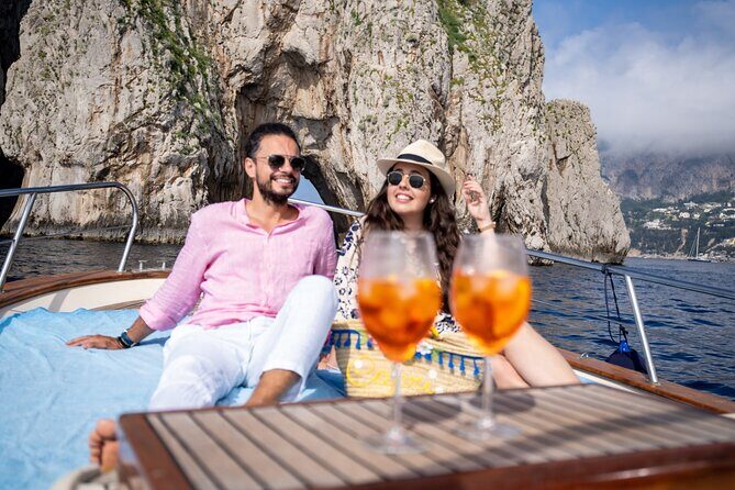 4 Hours Private Boat Tour of Capri - Stop 5: I Faraglioni (15 minutes) for Capri’s signature rock