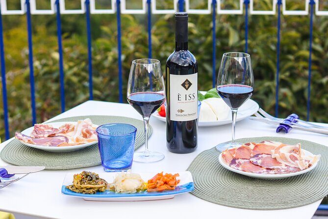 5 Wine Tastings with Typical Products in Sorrento Coast - Getting there: courtesy car pickup and a short ride into the hills