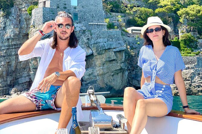 7 Hours Private Boat Experience on Capri from Positano - I Faraglioni: The Photo Moment With a Bottle for Good Luck
