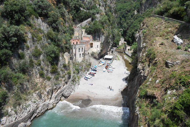 Amalfi Drive cycling tour - Stop 3: Positano time for shopping or beach walking