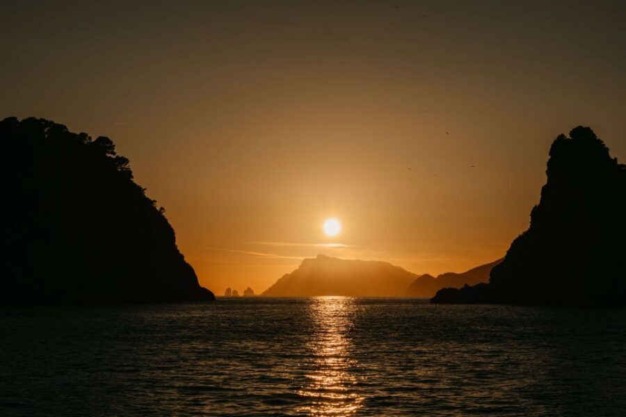 Amalfi: Sunset Boat Tour with Fruit and Drinks - Praiano’s swim break: when the light turns golden