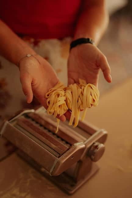 Amalfi: Tagliatelle, Mozzarella & Tiramisù Cooking Workshop - Walking Into the Farm: Tour First, Then Cook
