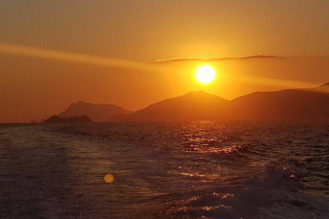 Boat Tour at Sunset on the Amalfi Coast - Positano from the water: fashion cliffs and real viewpoint angles