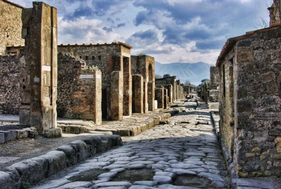Campania Express Train Pompeii Tour with Vesuvius or Winery - Should you book Campania Express Pompeii with Vesuvius or winery?