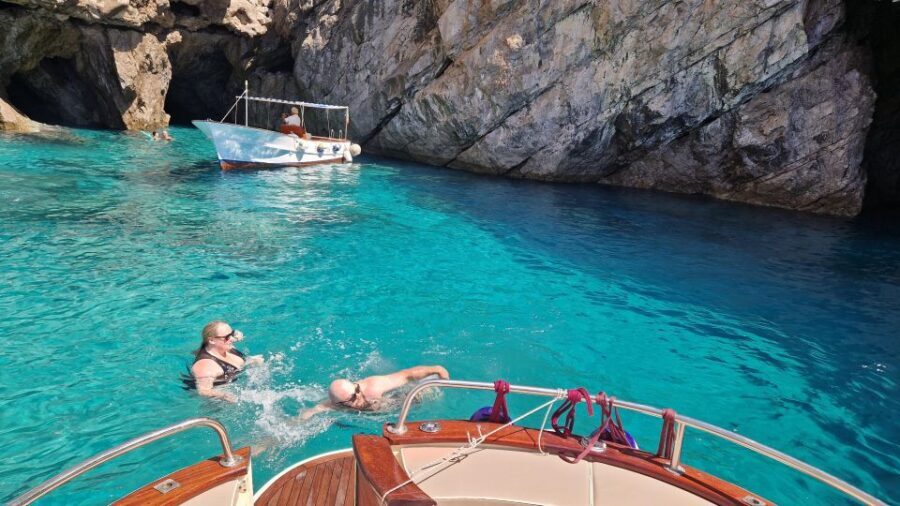 Capri : 2 Hours Private Boat from Capri - Price and value: is $320.14 per person worth it?