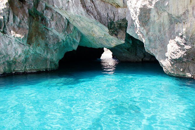 Capri Boat tour from Positano with Light Lunch, Drinks & Swim - Piazetta di Capri: the best part of the day is your own pacing
