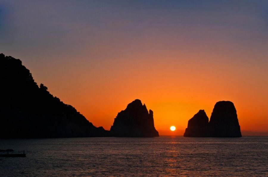 Capri: Day & Night Boat Tour - Who this tour suits best (and who should choose differently)