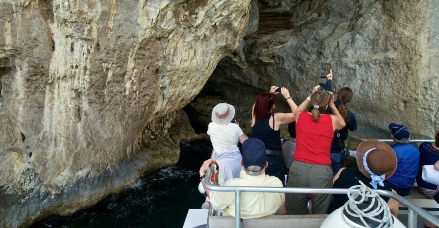 Capri: Island Sightseeing Tour with Blue Grotto Stop - Meeting Laser Capri at Banchinella Pier: the start matters