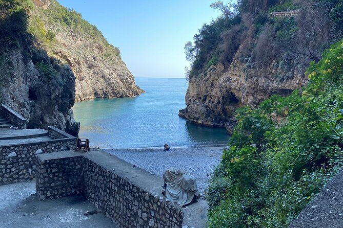 Capri-Positano Private Yacht tour from Sorrento,Positano or Capri - Capri Town Time: Make the Most of the 3-Hour Shore Window
