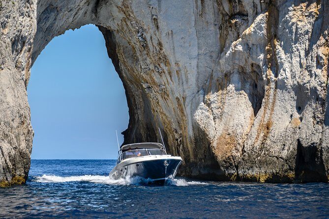 Capri & Positano Tour - Positano stroll: winding streets and Santa Maria Assunta