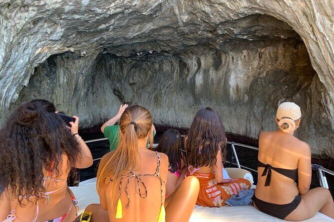 Capri Private all inclusive Boat Tour with City Exploration - Boat Comfort and the All-Inclusive Touches That Matter