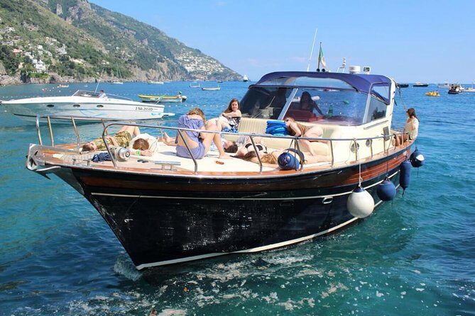 Capri Private Boat Excursion from Positano - The 7-hour flow: Positano pier to Capri and back