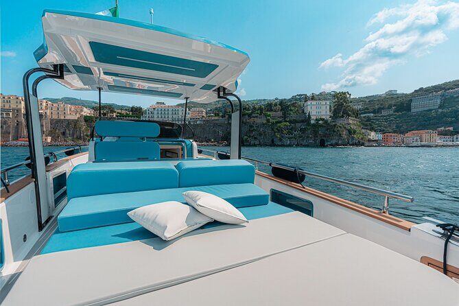 Capri Private Luxury Boat Tour from Sorrento, Positano, or Amalfi - From Positano to Capri: How this private route plays out