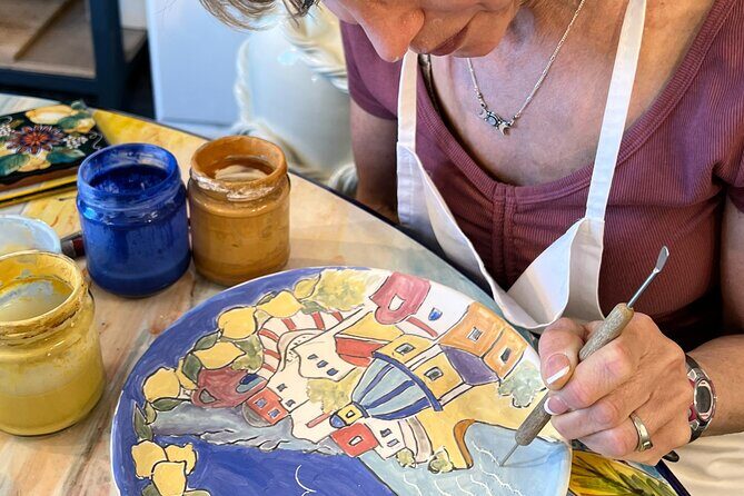 Ceramic Class in Positano 2 hours workshop - The hands-on part: decorating your majolica piece