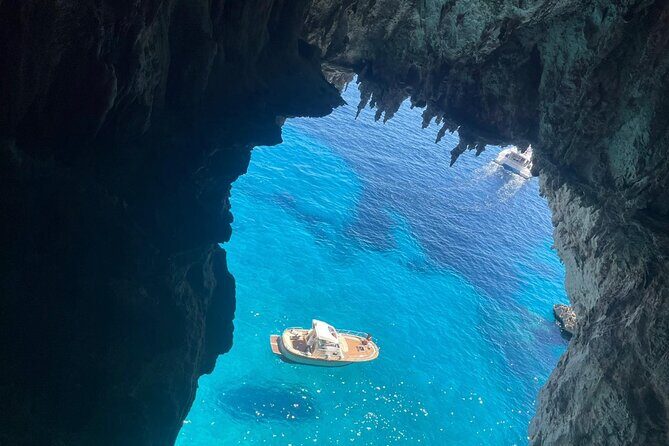 Complete Private Guided Three-Hour Tour on the Capri Coast - Marina Piccola and the luxury-bay pass: Capri’s softer side