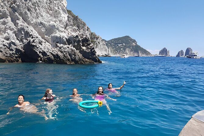 Dolce Vita Private Sea Escape - Why This Private Boat Route Works Better Than “Just Sightseeing”