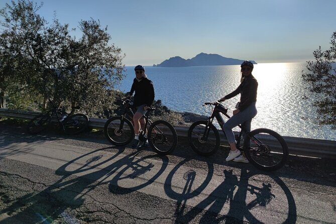 E-Bike tour on the Sorrento Coast - The Lemon Orchard Finish and the Downhill Return