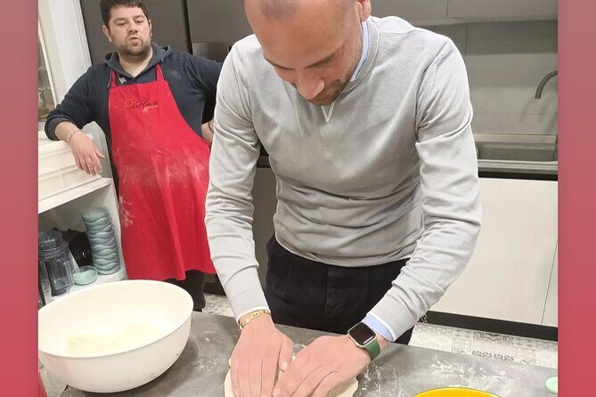 Food gastronomic tour - Pizza School: Make Your Own Pie and Eat It Right There