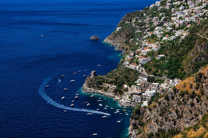 From Positano or Praiano: 2H Private Amalfi Coast speed tour - Cruising to Praiano: the small village vibe and cave time