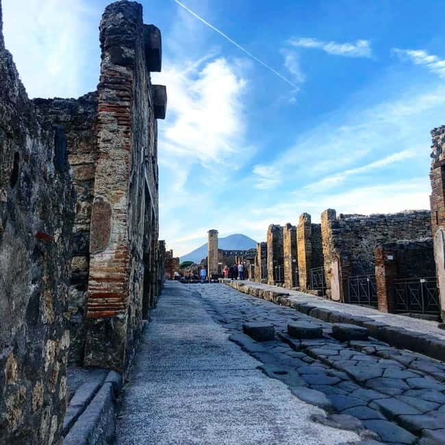 From Sorrento: Pompeii Guided Tour with Skip the Line - What You’ll Learn About Life Before Vesuvius
