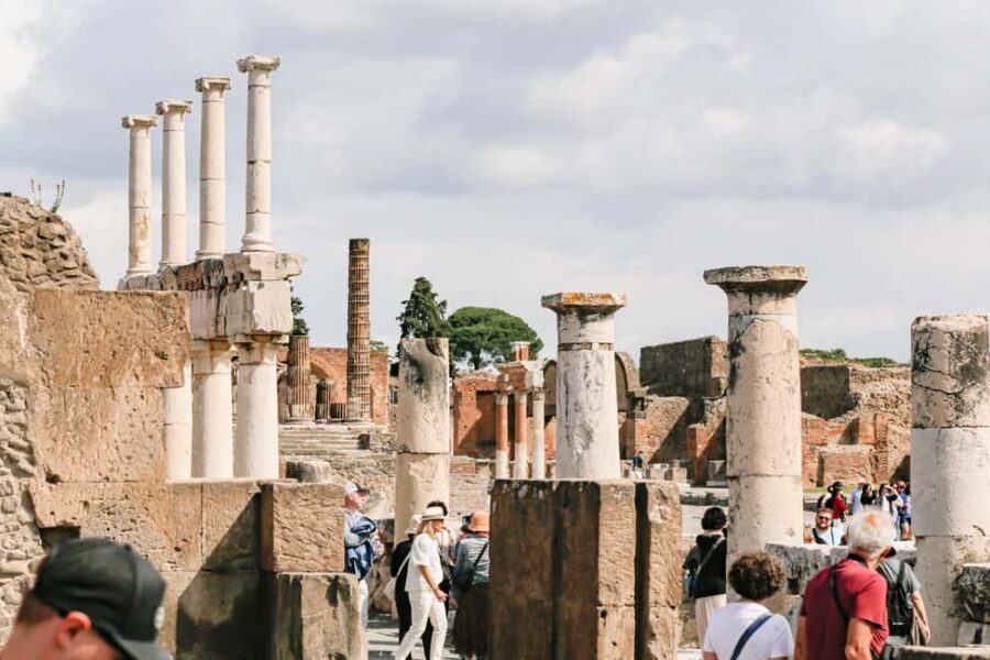 From Sorrento: Pompeii Half-Day Skip-the-Line Tour - Priority entry and the headphones: small things that make a big difference