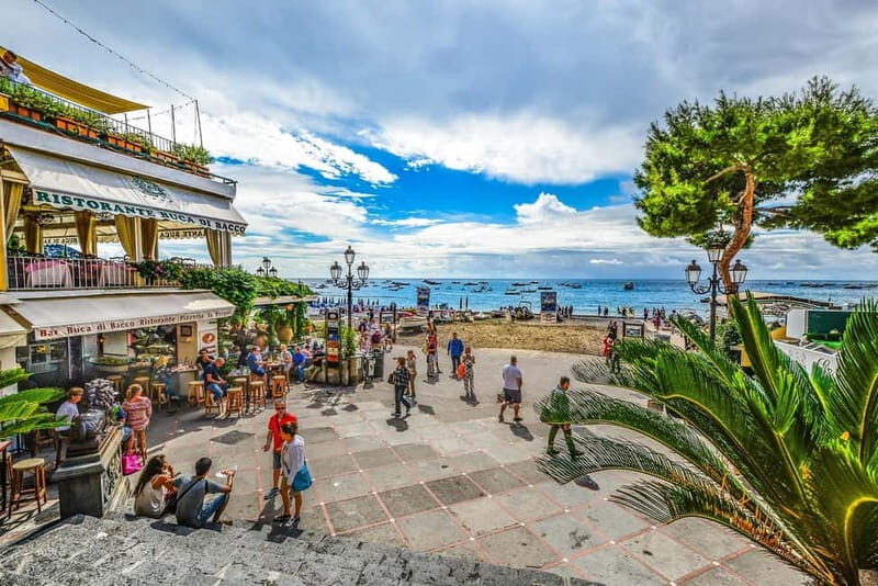 From Sorrento: Positano Mini Cruise - Meeting at Piazza Marinai d’Italia: find the SeReMar ticket box early