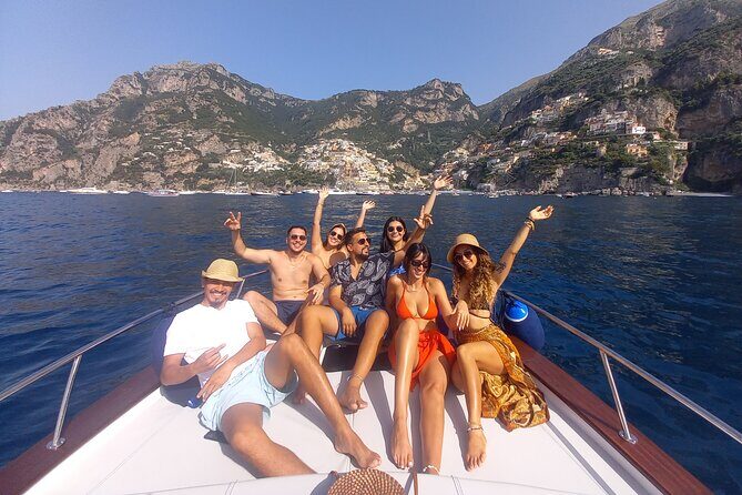 Full Day Private Boat Tour of Amalfi Coast from Sorrento - The return with prosecco: finishing strong
