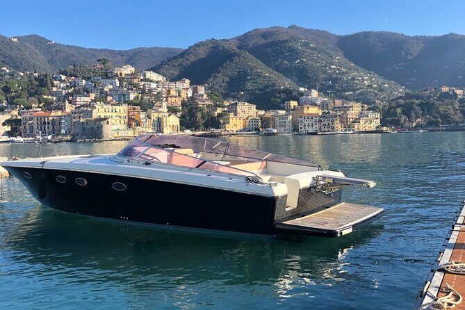 Full Day Private Boat Tour of Capri - White Grotta: short stop, big visual payoff