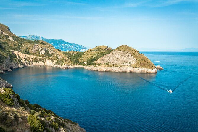 Full-Day Private Guided Tour to Amalfi Coast by Boat - Amalfi from the sea: 30 minutes to town (gelato, strolls, and choices)