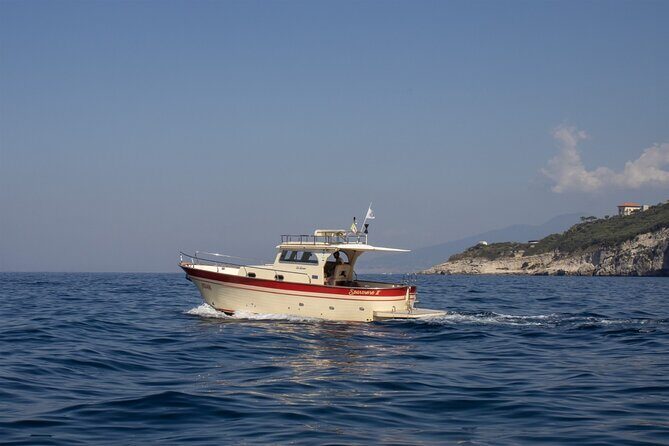 Group Capri tour , visit of caves, fishing legend and swimming - Getting picked up near Sorrento (and starting at 8:00 am)