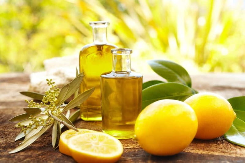 Guided Walking Tour of Sorrento with Limoncello Tasting - Getting your bearings in Piazza Tasso