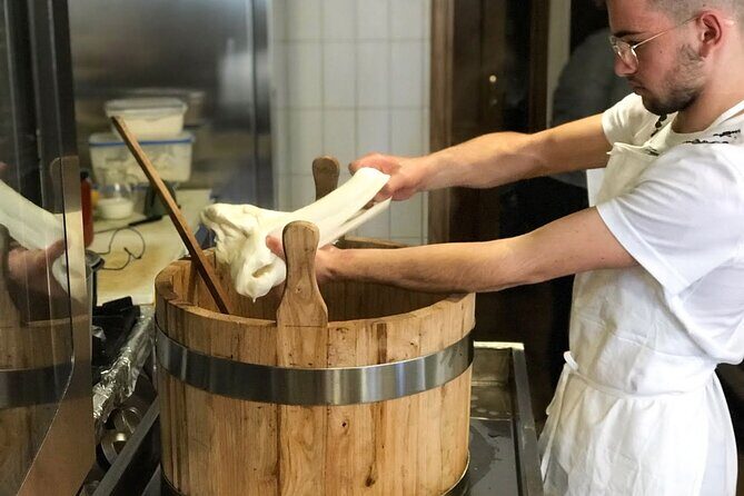 Hands-on Pasta Making Class near the Amalfi Coast with Rosanna - Sauce, Olive Oil, and the Organic Flavor System