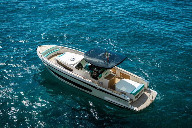 He said yes! Marriage Proposal at Sunset - Who should book this private proposal boat