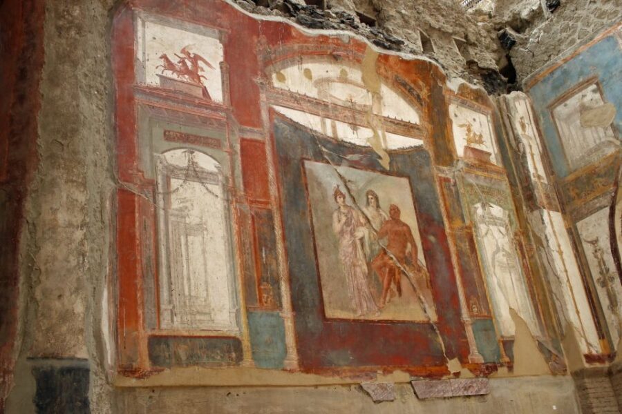 Herculaneum: 2-Hour Skip-the-Line Tour from Sorrento - From Sorrento to Herculaneum: the Express Train Rhythm
