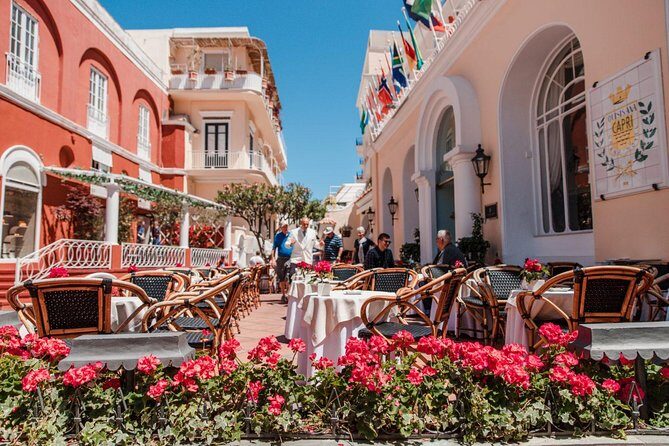 Li Galli Islands and Capri Small Group Boat Tour from Amalfi - Snorkeling expectations: what the tour includes (and what you should plan for)