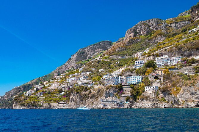 Luxury Private Boat Tour from Sorrento to Amalfi Coast– Shamal 40 - Price and value for a group up to 10: when it makes sense