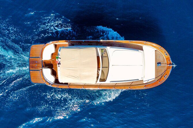 Luxury private boat tour to Capri and Blue Grotto on Gozzo 32 ft - Getting rolling at 8:30 from Via Marina Piccola