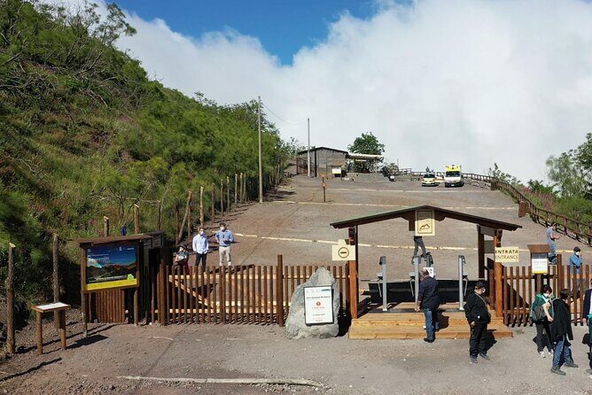 Mount Vesuvius Tour with Entry Ticket & Lunch - Volcano 101 on Foot: Monte Somma, Valle del Gigante, and the 79 AD Story