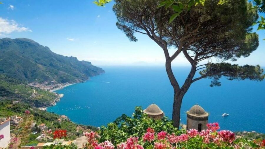 Naples: Full-Day Sorrento, Positano, and Amalfi Tour - Lunch on a Sea-View Terrace: Why This Meal Works