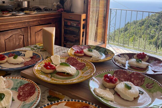 Pizza e Tiramisù class with local mum in Positano - Tiramisu steps you can repeat at home