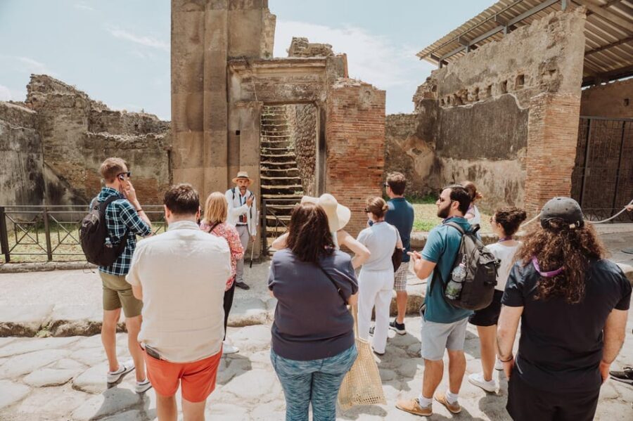 Pompeii and Herculaneum small group excursion from Sorrento - Finding the meeting point fast (and why it matters)