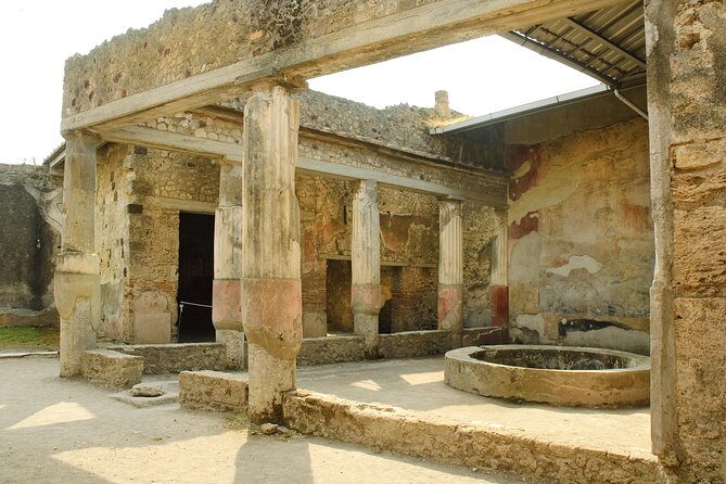 Pompeii Guided Walking Tour with Ticket - Small group size: why 15 people or fewer changes the whole visit