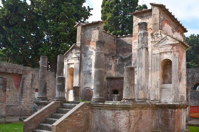 Pompeii Guided Walking Tour with Ticket - The “main street brain” of Pompeii: Forum and theatre